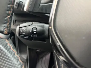 3008 GT-LINE  PANO KAMERA TEMPO NAVI APP