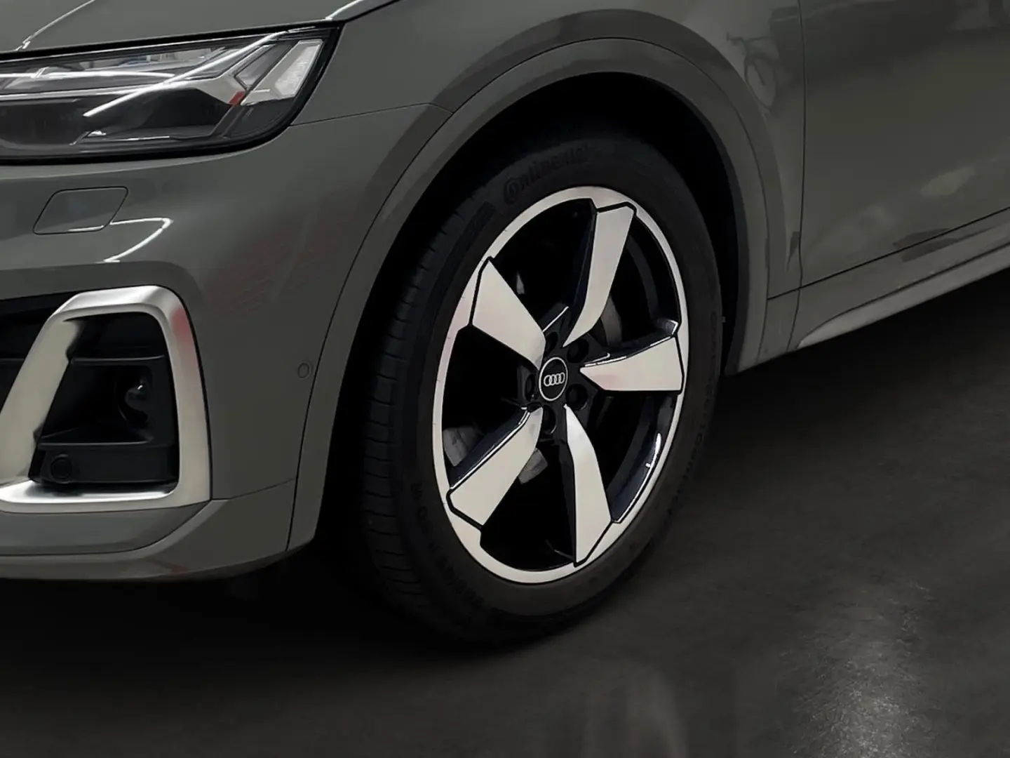 Q5 55 TFSI e quattro S line MATRIX 20'' OLED BUS