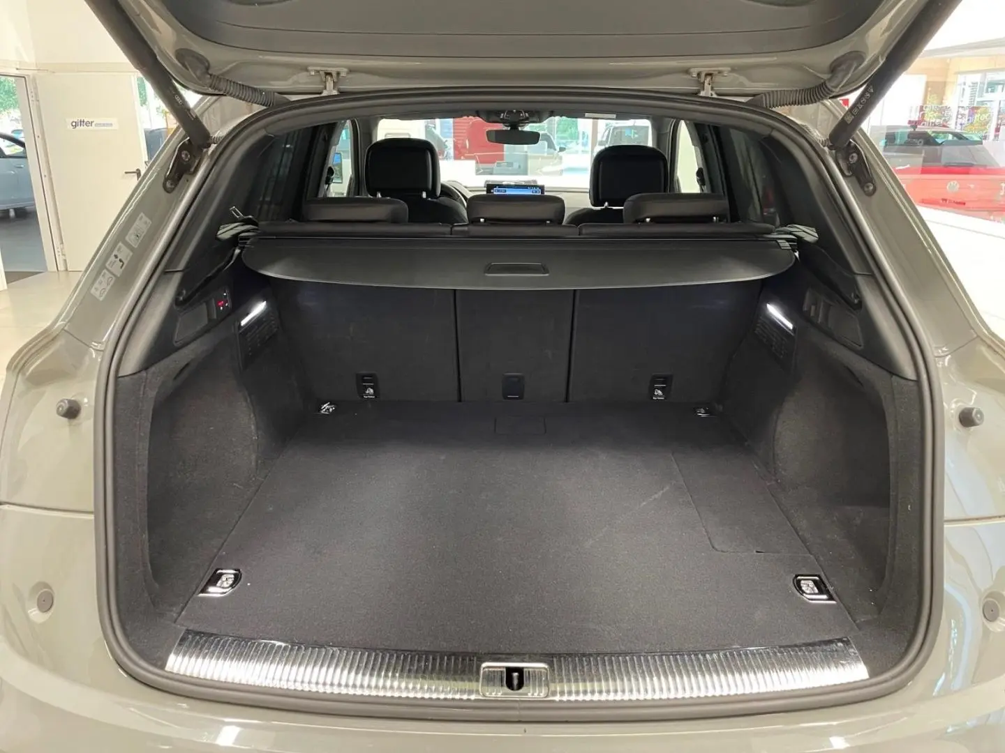 Q5 55 TFSI e quattro S line MATRIX 20'' OLED BUS
