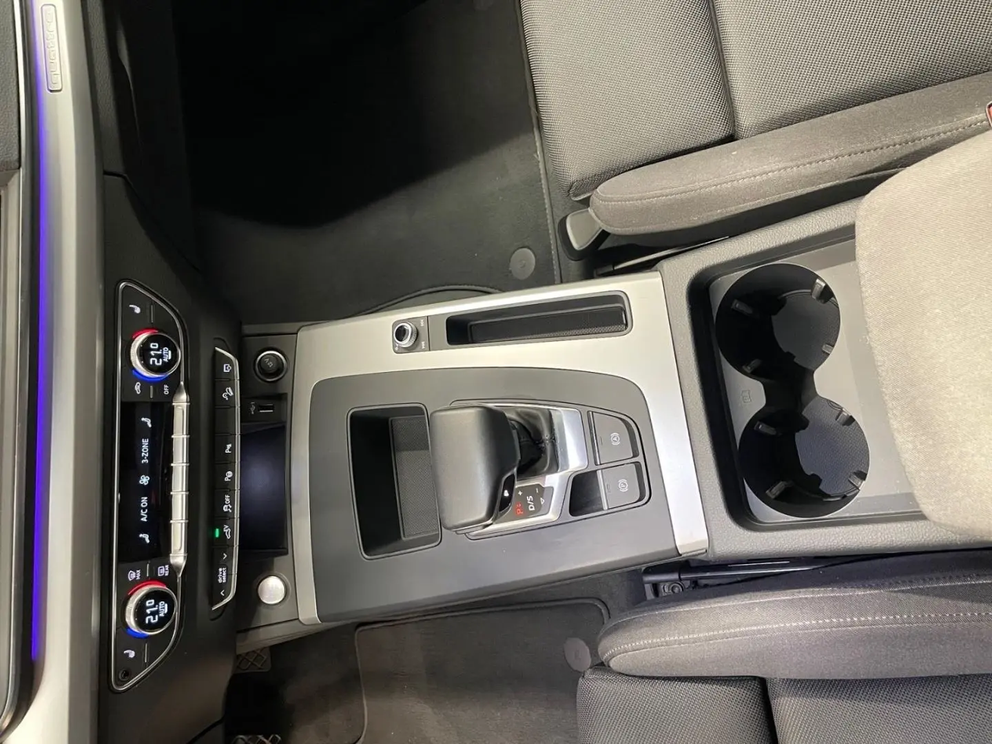 Q5 55 TFSI e quattro S line MATRIX 20'' OLED BUS
