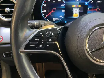 E 220 Avantgarde LED Navi PDC Distr.  DAB MBUX