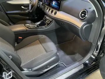 E 220 Avantgarde LED Navi PDC Distr.  DAB MBUX