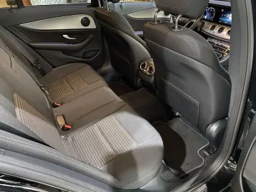 E 220 Avantgarde LED Navi PDC Distr.  DAB MBUX