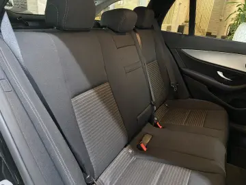 E 220 Avantgarde LED Navi PDC Distr.  DAB MBUX