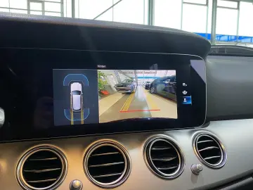 E 220 Avantgarde LED Navi PDC Distr.  DAB MBUX