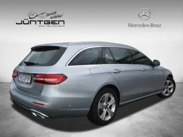 E 220 d T 2 x AVANTGARDE WIDESCREEN LED KAMERA