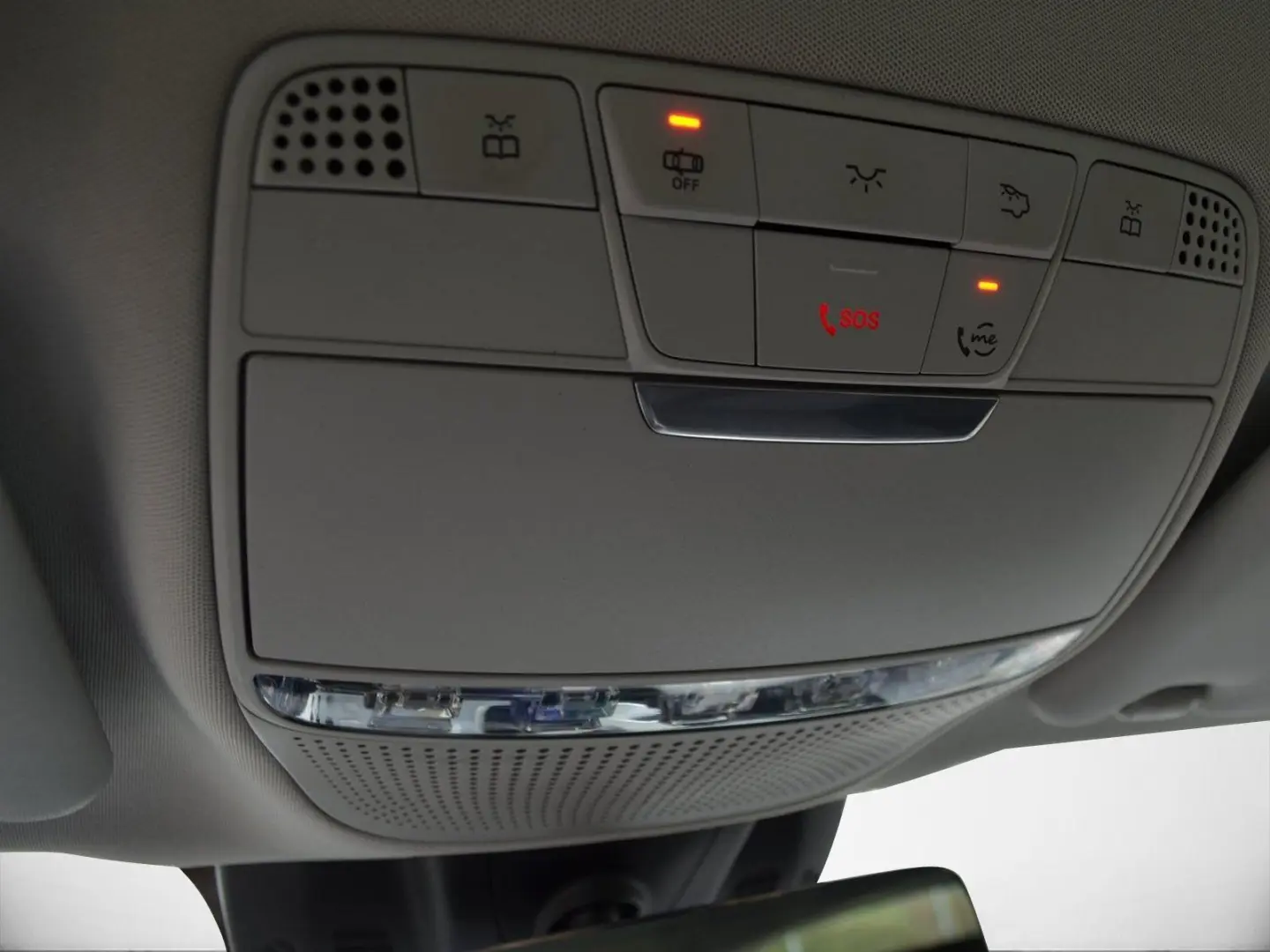 E 220 d T 2 x AVANTGARDE WIDESCREEN LED KAMERA