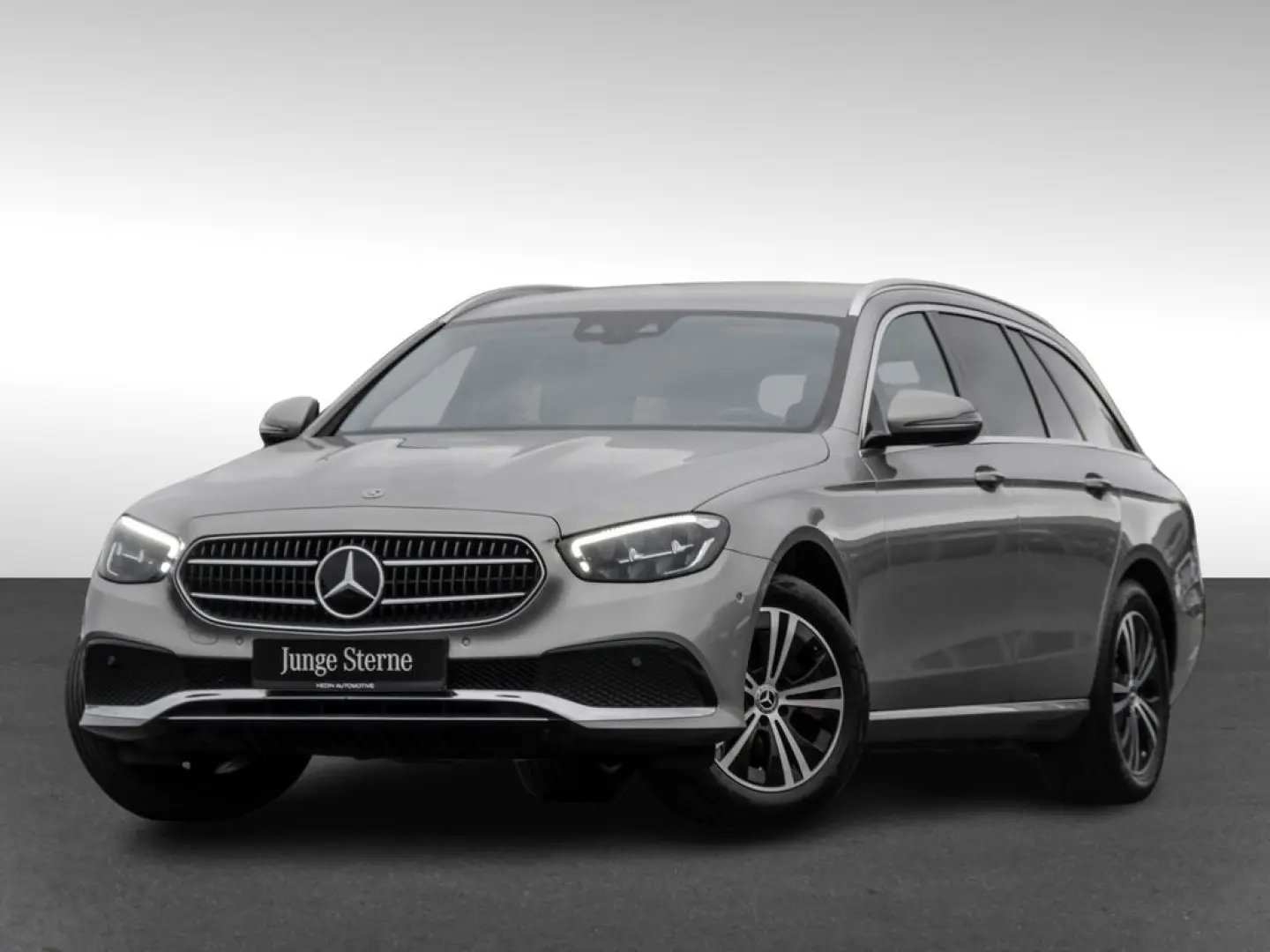 E 220 d T  Avantgarde DISTR LED NAVI BURM KAM LM
