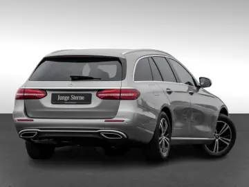 E 220 d T  Avantgarde DISTR LED NAVI BURM KAM LM
