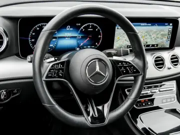 E 220 d T  Avantgarde DISTR LED NAVI BURM KAM LM