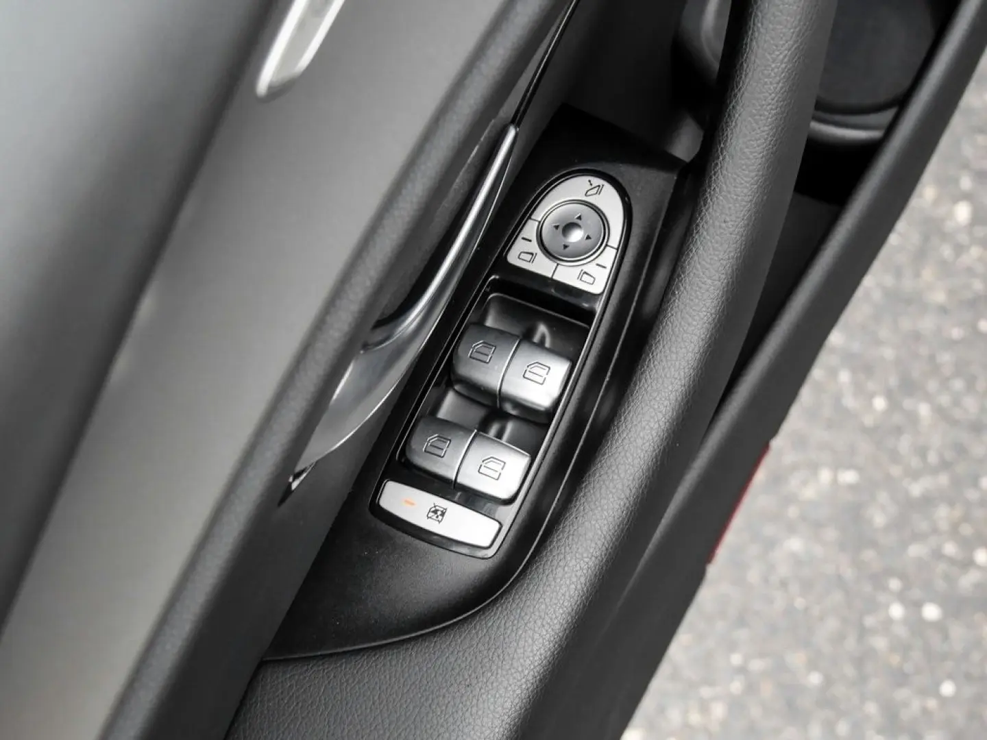 E 220 d T  Avantgarde DISTR LED NAVI BURM KAM LM