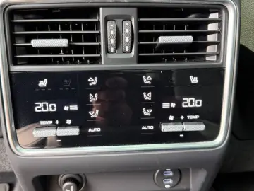 Cayenne E-Hybrid Bose Panorama  DAB LED