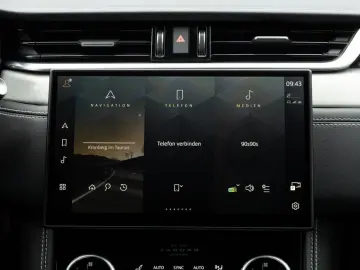F-Pace P400e AWD R-Dynamic SE