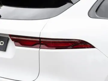 F-Pace P400e AWD R-Dynamic SE