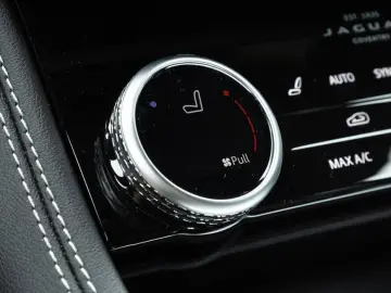 F-Pace P400e AWD R-Dynamic SE