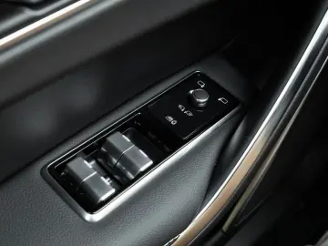 F-Pace P400e AWD R-Dynamic SE