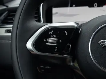 F-Pace P400e AWD R-Dynamic SE