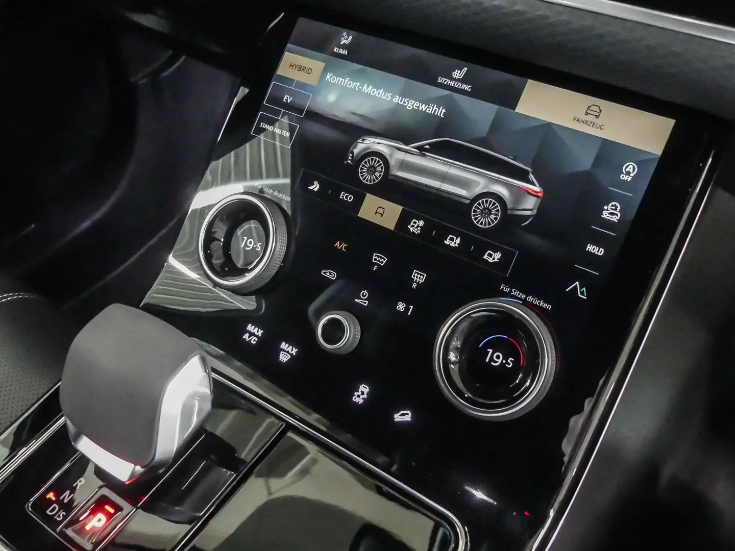 Range Rover Velar Hybrid S P400e Plug-In EU6d AD