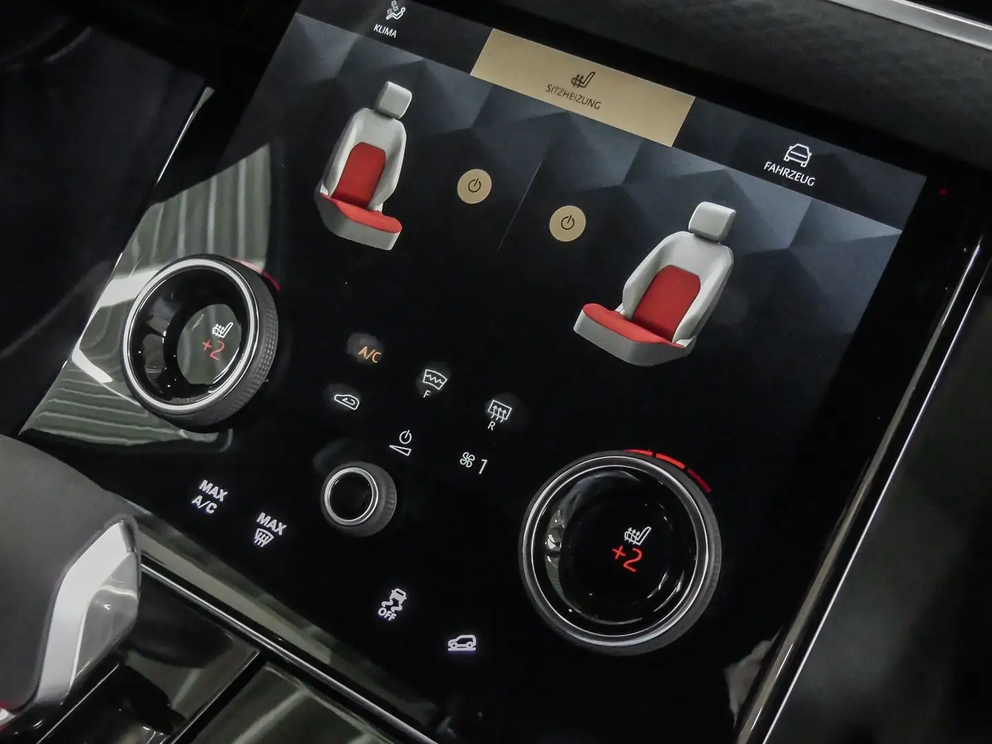 Range Rover Velar Hybrid S P400e Plug-In EU6d AD