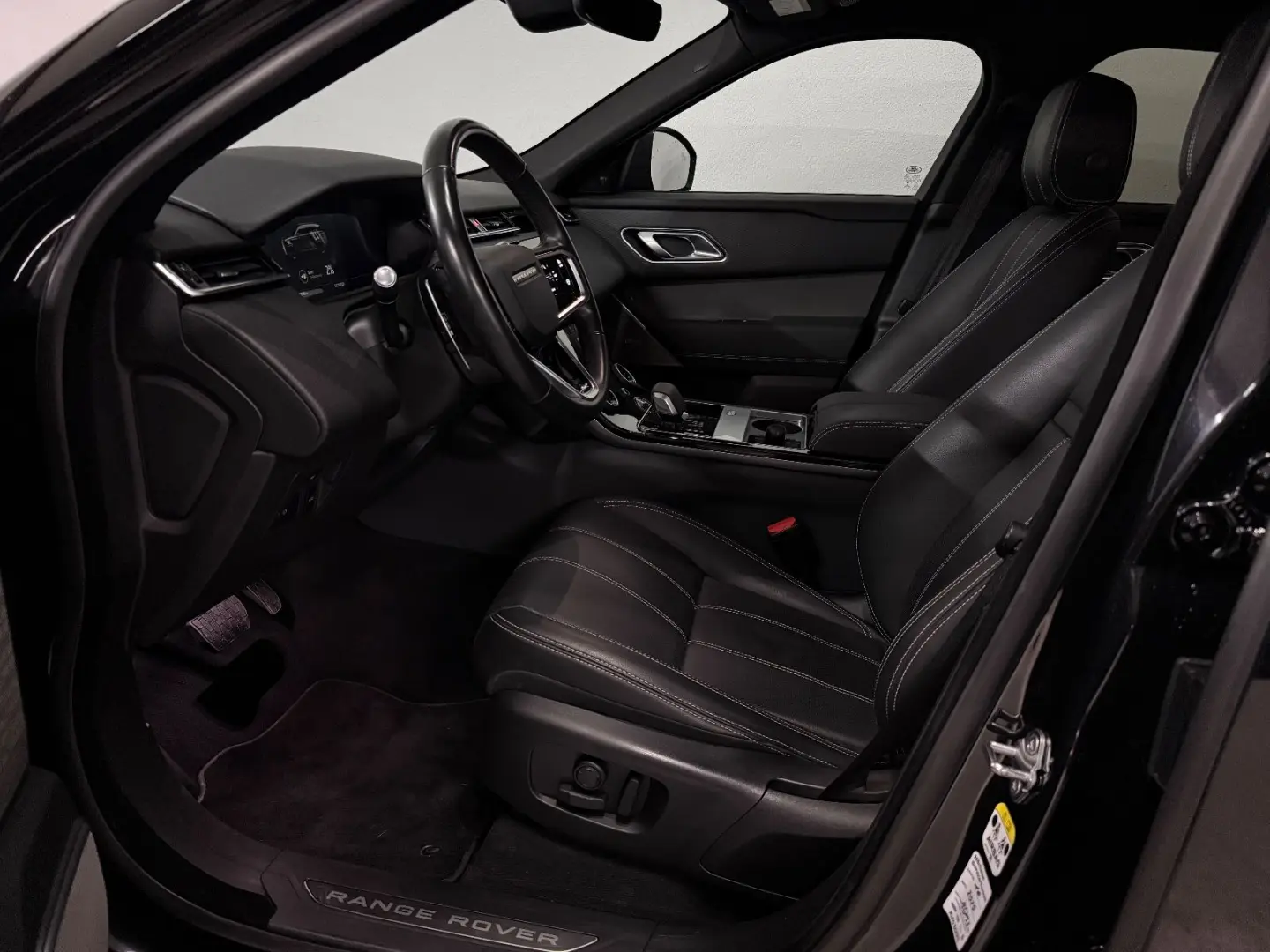 Range Rover Velar Hybrid S NAVI LED LEDER 20ZOLL