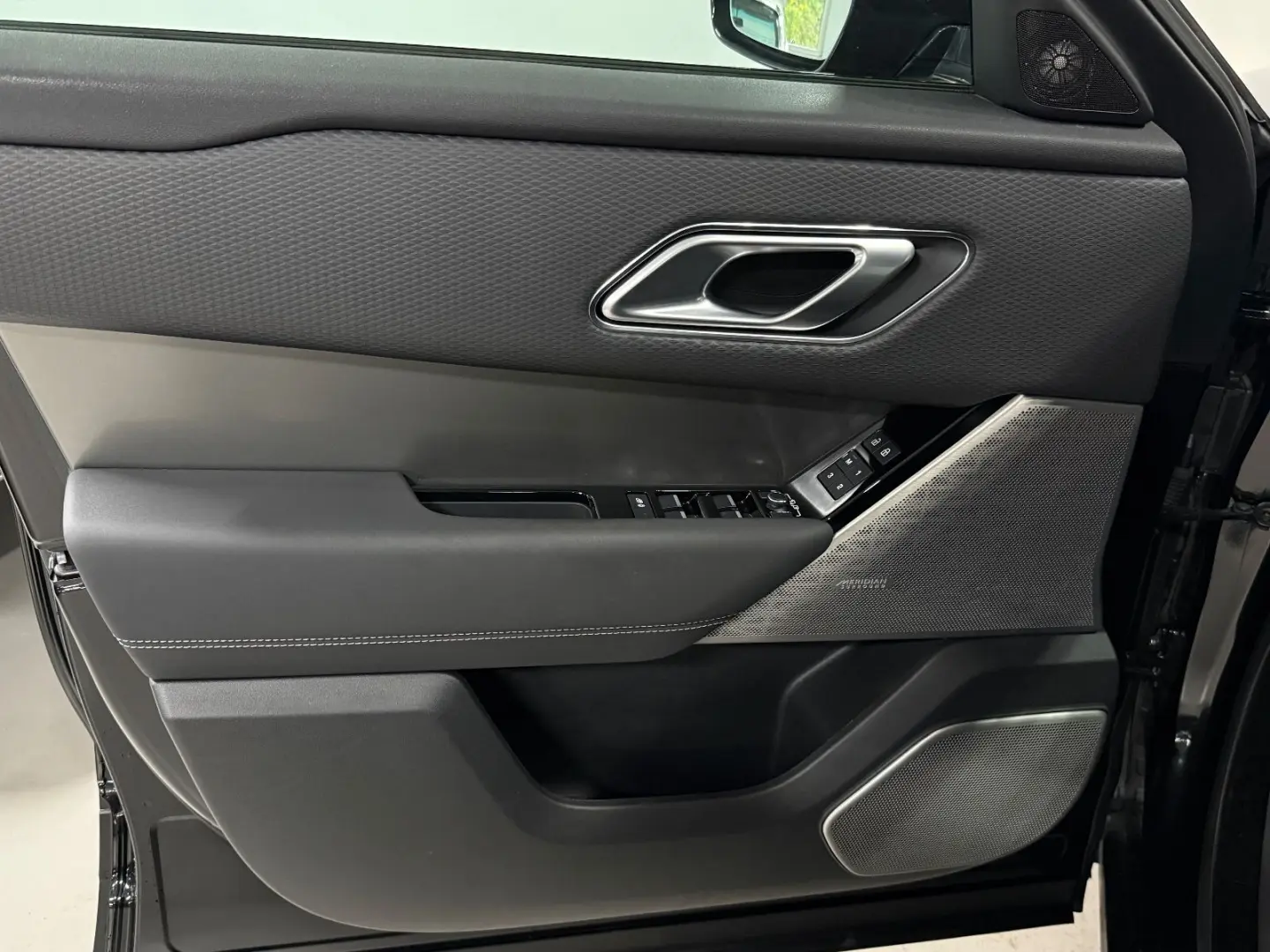 Range Rover Velar Hybrid S NAVI LED LEDER 20ZOLL