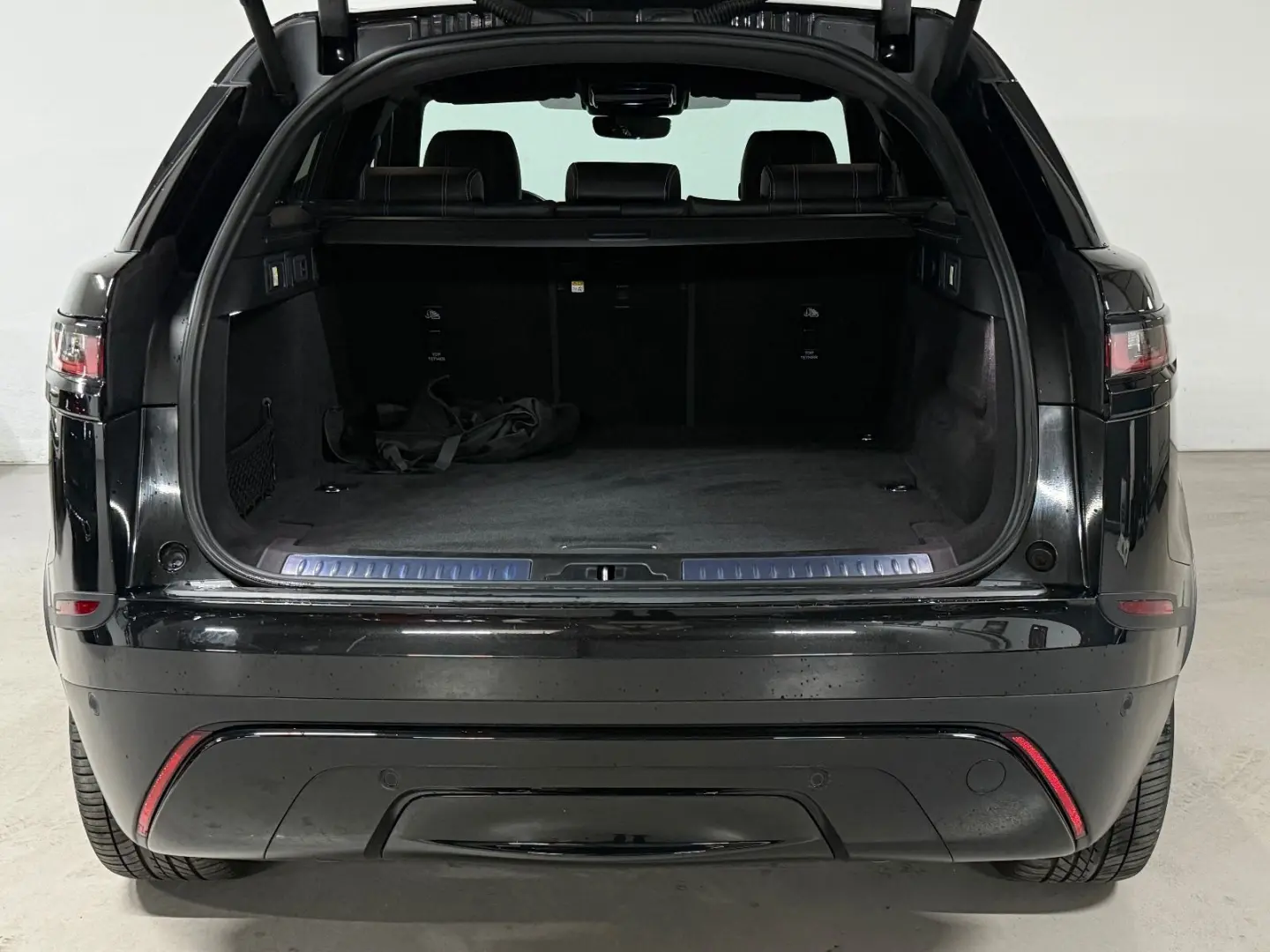 Range Rover Velar Hybrid S NAVI LED LEDER 20ZOLL