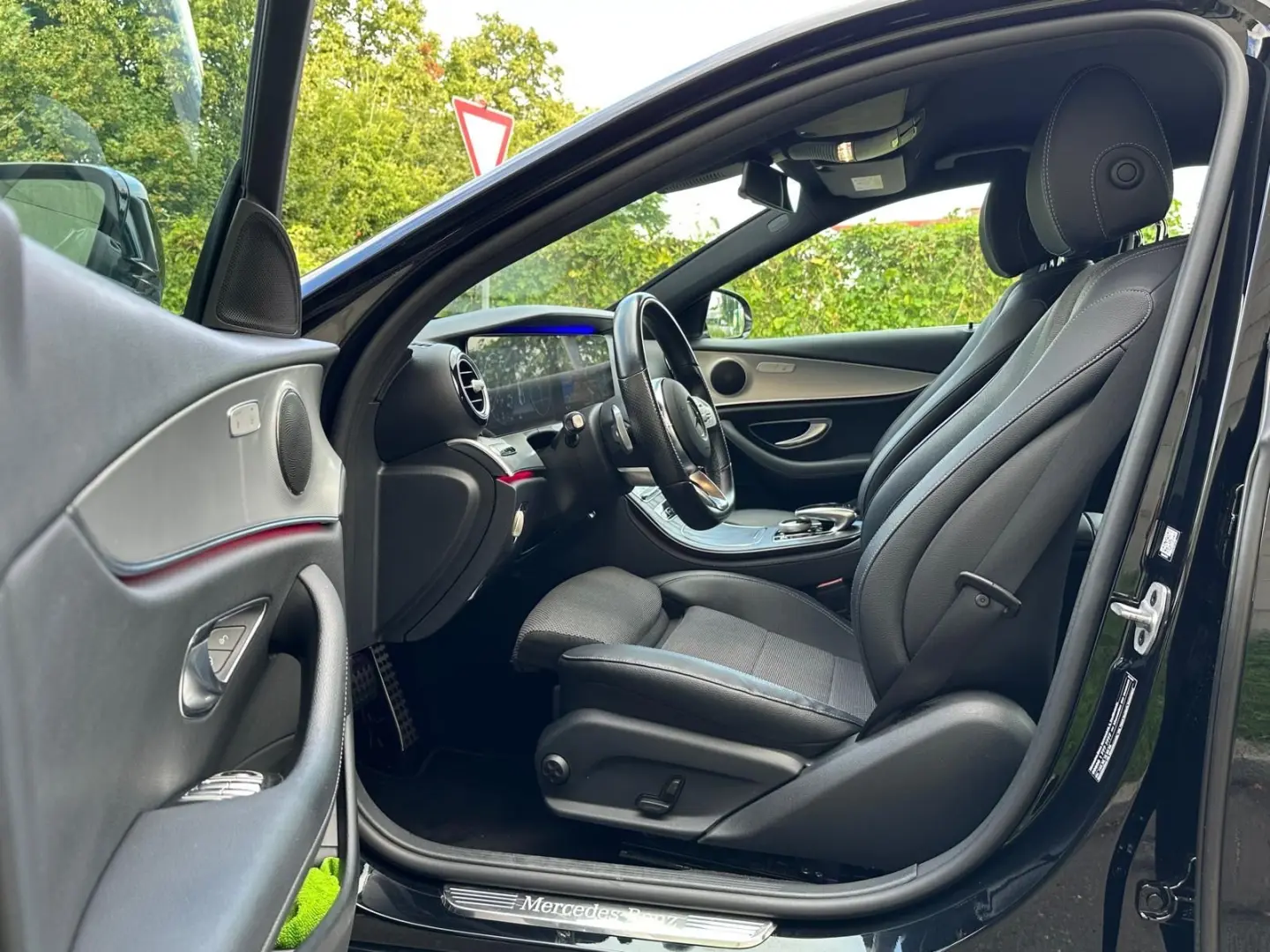 E 220 d Lim. AMG KAMERA LED AMBIENTE ACC DIGITAL