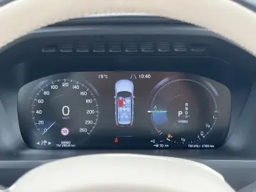 XC90 T8 Inscription Plug-In Hybrid AWD 360K 20Zo