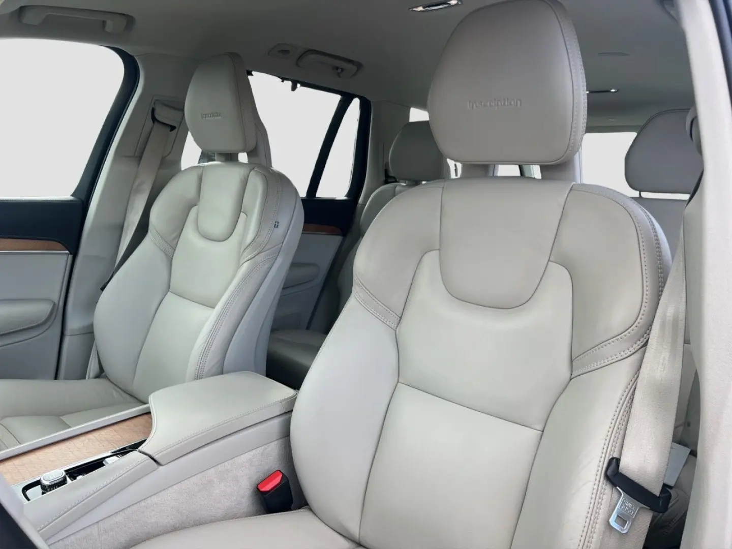 XC90 T8 Inscription Plug-In Hybrid AWD 360K 20Zo