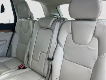 XC90 T8 Inscription Plug-In Hybrid AWD 360K 20Zo