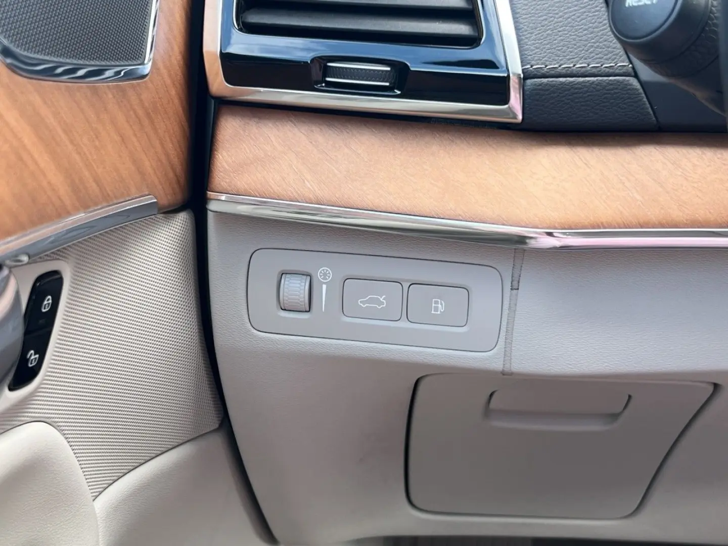 XC90 T8 Inscription Plug-In Hybrid AWD 360K 20Zo