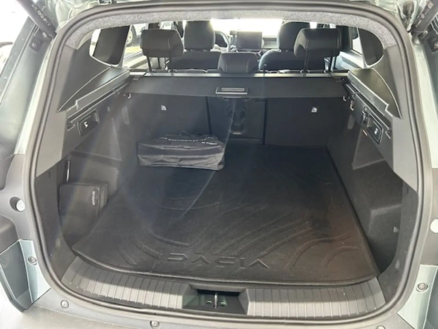 DACIA BIGSTER 1.8 Hybrid 155 Journey