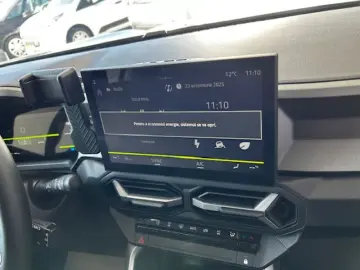 DACIA BIGSTER 1.8 Hybrid 155 Journey