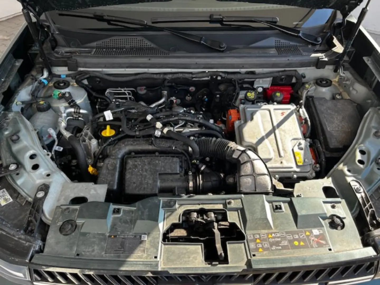 DACIA BIGSTER 1.8 Hybrid 155 Journey