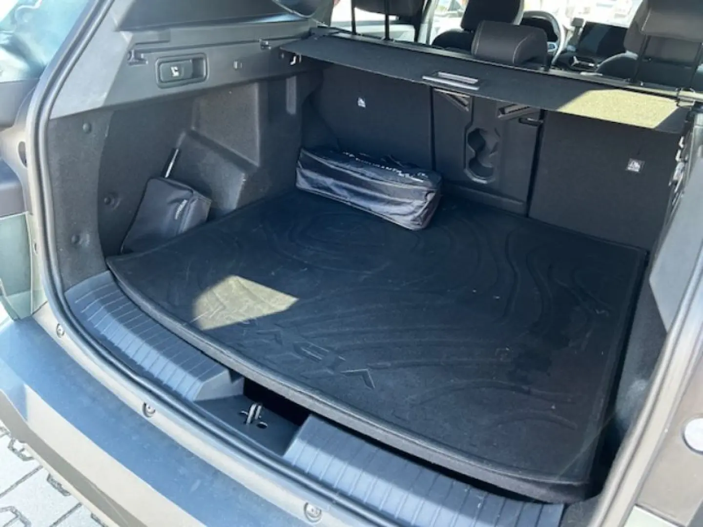 DACIA BIGSTER 1.8 Hybrid 155 Journey