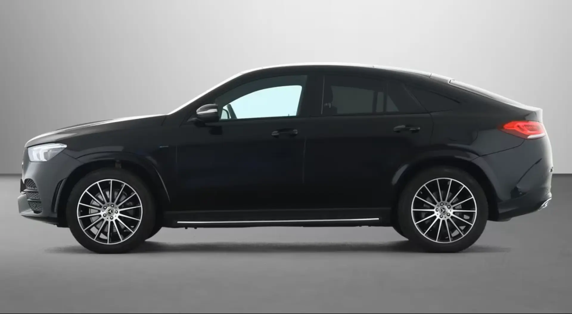 Mercedes-Benz GLE 350 de 4M Coupé AMG Night Pano