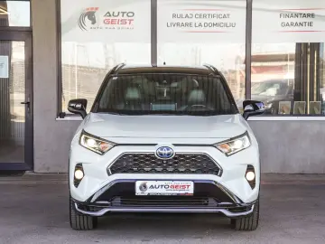 TOYOTA RAV4 PLUG-IN HIBRID AWD BITONE
