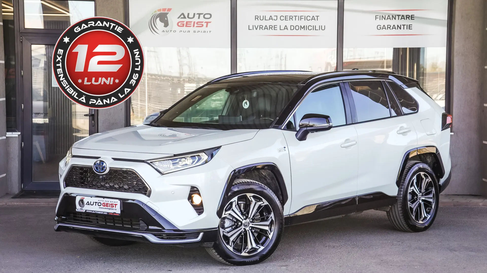 TOYOTA RAV4 PLUG-IN HIBRID AWD BITONE