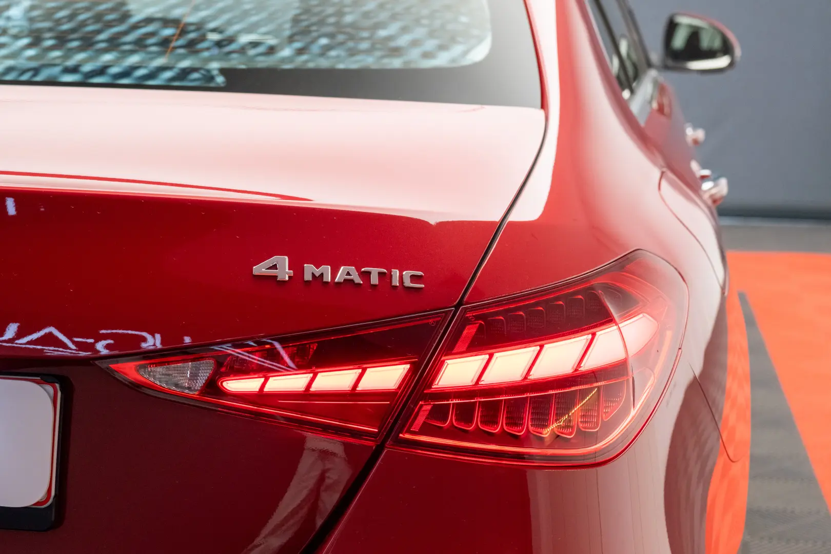 Mercedes-Benz C 220d 9G-TRONIC 4Matic Avantgarde