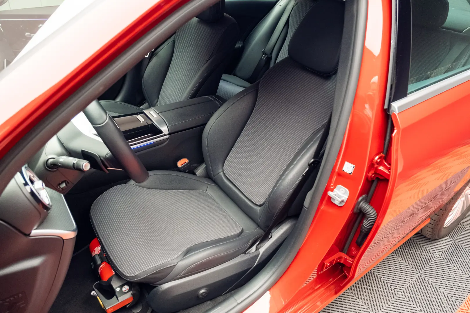Mercedes-Benz C 220d 9G-TRONIC 4Matic Avantgarde