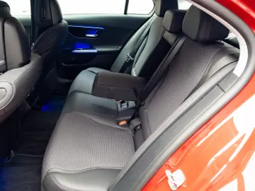 Mercedes-Benz C 220d 9G-TRONIC 4Matic Avantgarde