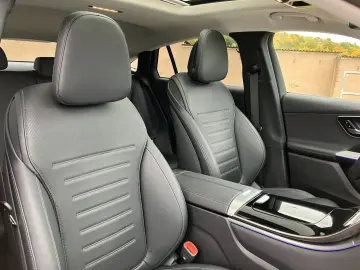 GLC 300 e 4M Coupé AMG Line LED AHK Night 360 K