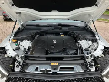 GLC 300 e 4M Coupé AMG Line LED AHK Night 360 K