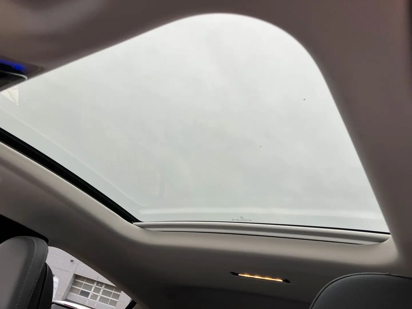 GLC 300 e 4M Coupé AMG Line LED AHK Night 360 K