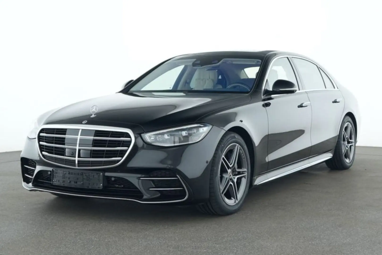 S 580 4M L AMG Line   MY2025   TV  Rear Steering