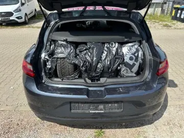 Megane IV TCe 140 Limited KeyLess Navi Kamera