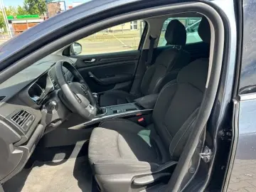 Megane IV TCe 140 Limited KeyLess Navi Kamera