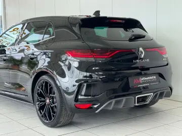 Megane R.S.  BOSE ACC R.S. Monitor 1.Hand