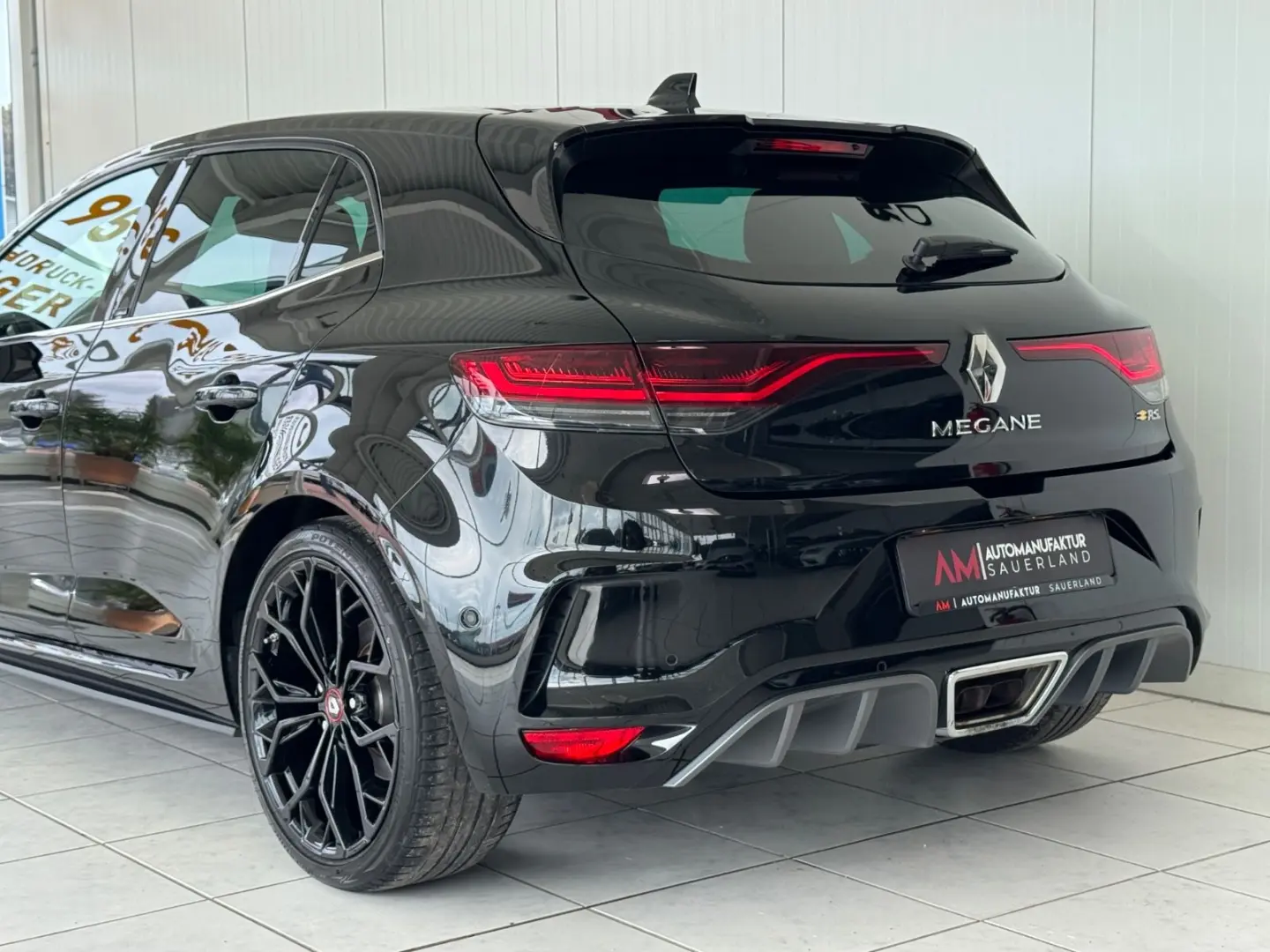 Megane R.S.  BOSE ACC R.S. Monitor 1.Hand