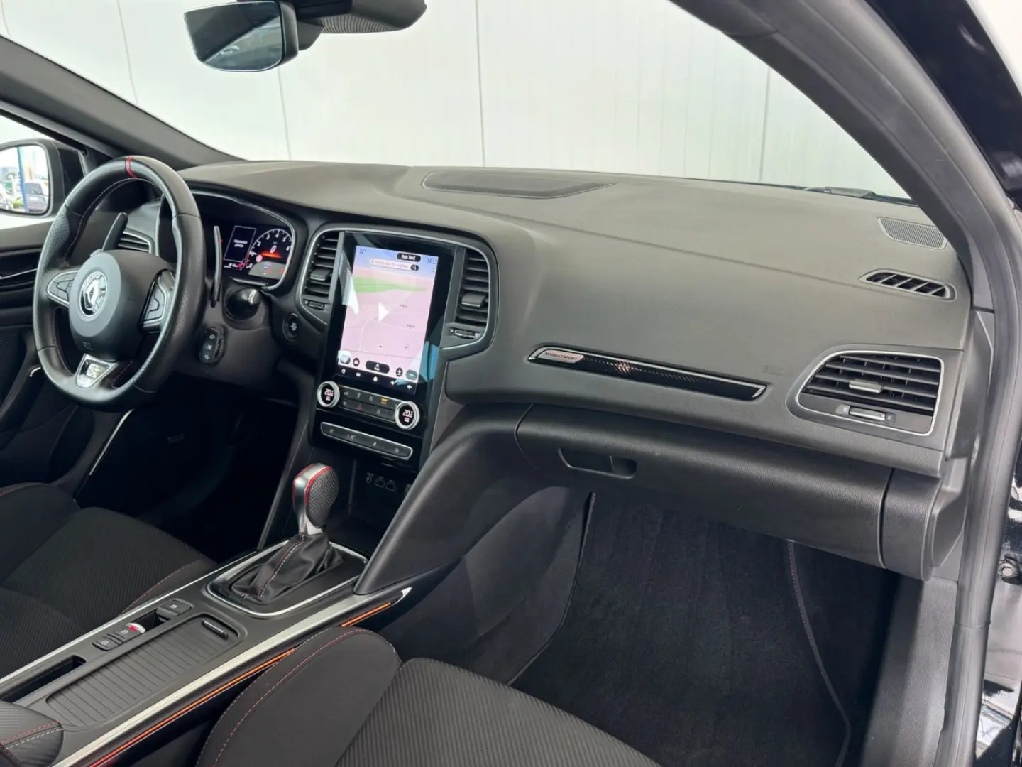 Megane R.S.  BOSE ACC R.S. Monitor 1.Hand